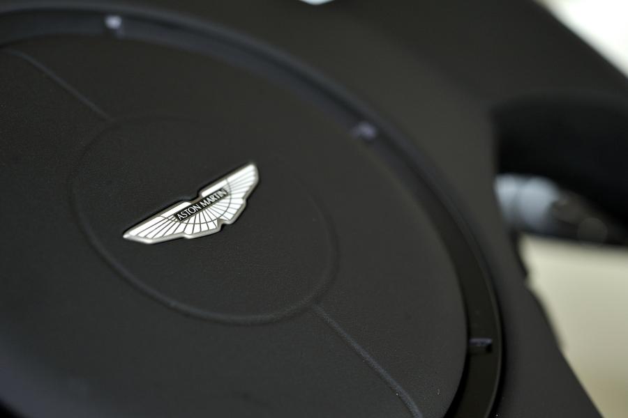 Детали интерьера Aston Martin Vanquish 2012 года  (WW) (фото 49 из 167)